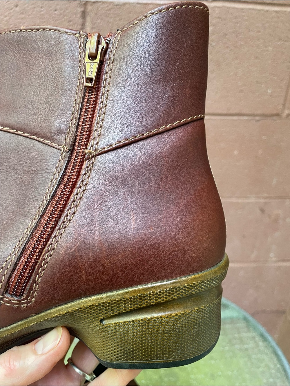 New KEEN Mora Button Boots Size 9 - Picture 13 of 14